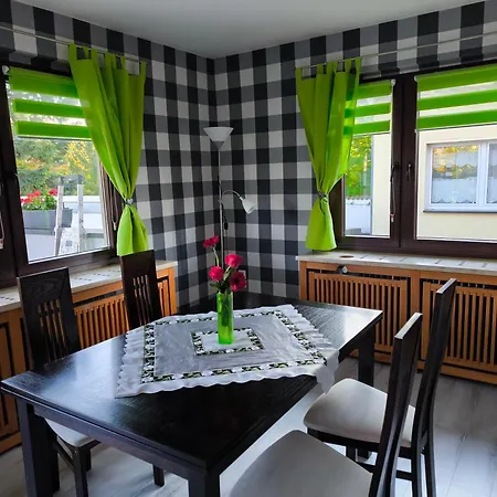 Isabel Mit Pool Und Garten Naehe Quedlinburg